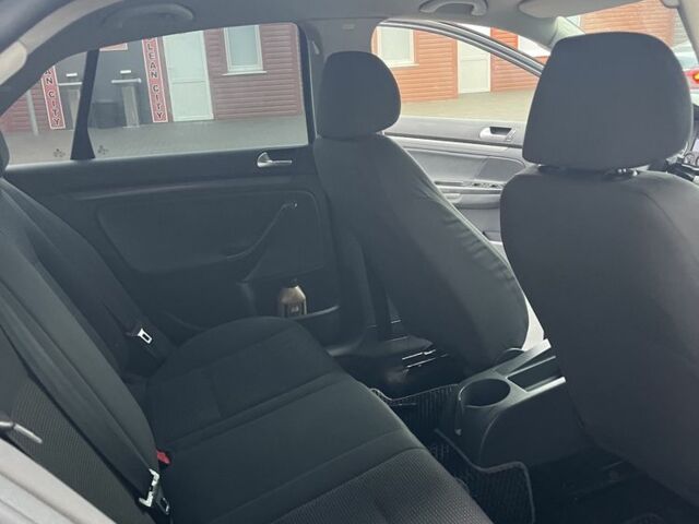 Серый Фольксваген Джетта, объемом двигателя 1.6 л и пробегом 245 тыс. км за 6200 $, фото 13 на Automoto.ua