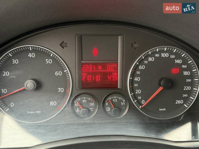 Серый Фольксваген Джетта, объемом двигателя 1.6 л и пробегом 210 тыс. км за 6100 $, фото 35 на Automoto.ua