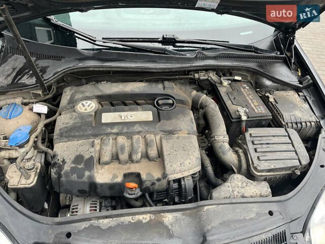 Серый Фольксваген Джетта, объемом двигателя 1.6 л и пробегом 245 тыс. км за 6200 $, фото 7 на Automoto.ua