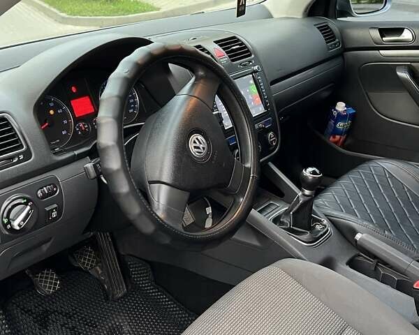 Сірий Фольксваген Джетта, об'ємом двигуна 1.6 л та пробігом 278 тис. км за 5000 $, фото 9 на Automoto.ua