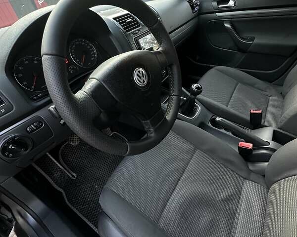 Серый Фольксваген Джетта, объемом двигателя 1.6 л и пробегом 245 тыс. км за 6500 $, фото 14 на Automoto.ua