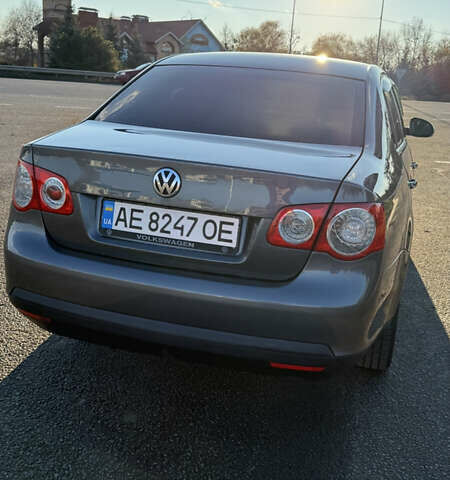 Сірий Фольксваген Джетта, об'ємом двигуна 1.6 л та пробігом 282 тис. км за 5900 $, фото 11 на Automoto.ua