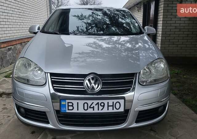 Серый Фольксваген Джетта, объемом двигателя 1.6 л и пробегом 220 тыс. км за 5800 $, фото 10 на Automoto.ua