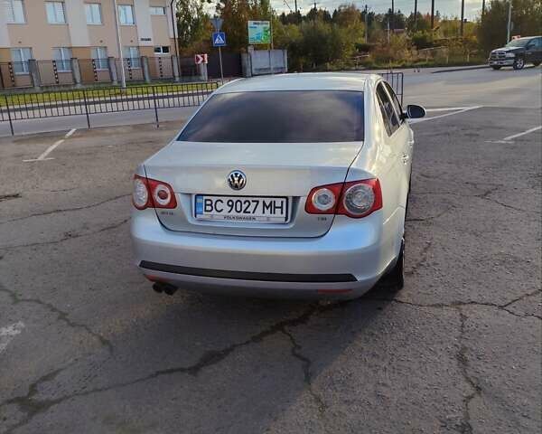 Серый Фольксваген Джетта, объемом двигателя 1.39 л и пробегом 137 тыс. км за 7300 $, фото 11 на Automoto.ua