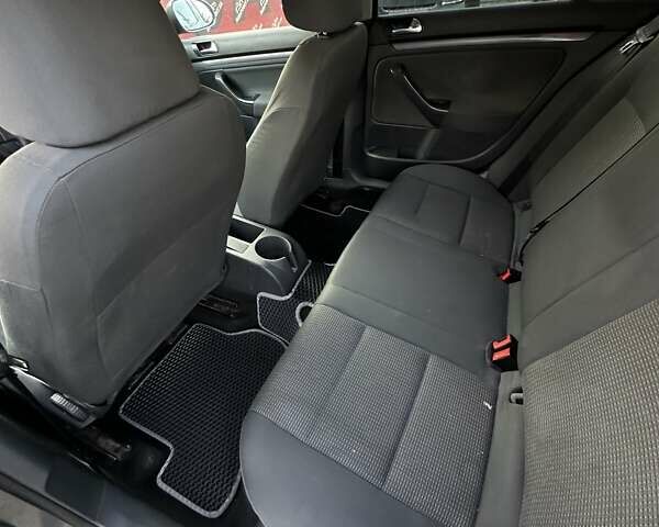 Серый Фольксваген Джетта, объемом двигателя 1.6 л и пробегом 245 тыс. км за 6500 $, фото 17 на Automoto.ua