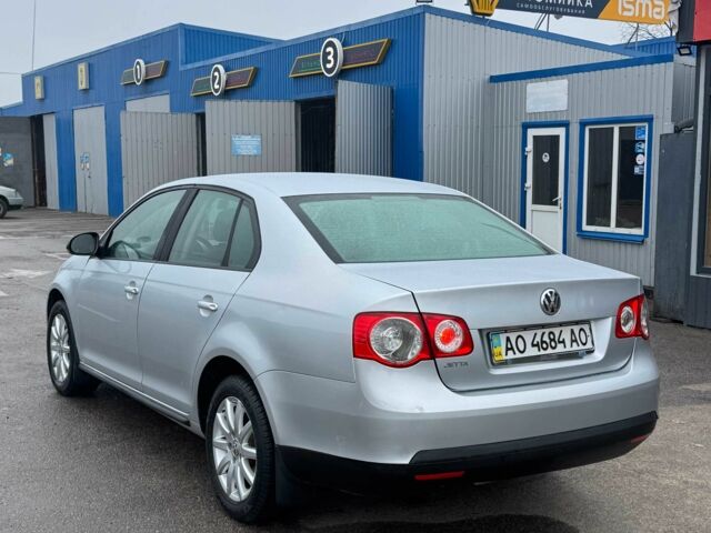 Серый Фольксваген Джетта, объемом двигателя 1.6 л и пробегом 301 тыс. км за 6400 $, фото 6 на Automoto.ua