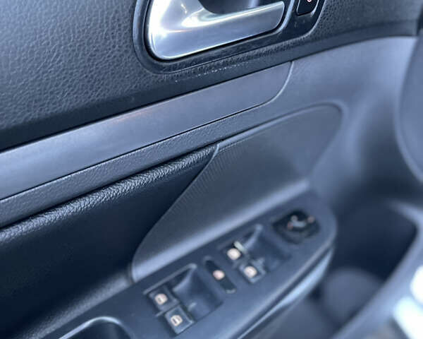 Серый Фольксваген Джетта, объемом двигателя 1.6 л и пробегом 305 тыс. км за 4800 $, фото 13 на Automoto.ua