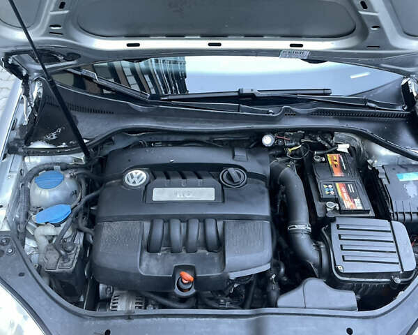 Серый Фольксваген Джетта, объемом двигателя 1.6 л и пробегом 305 тыс. км за 4800 $, фото 20 на Automoto.ua