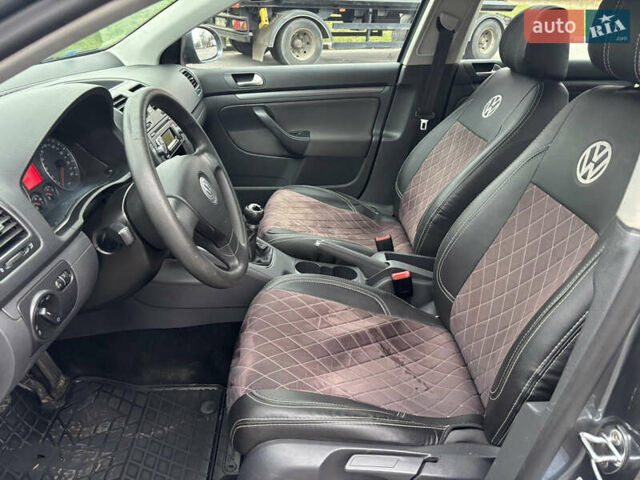 Серый Фольксваген Джетта, объемом двигателя 1.6 л и пробегом 250 тыс. км за 5700 $, фото 8 на Automoto.ua