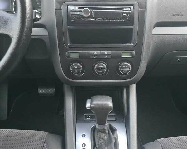 Серый Фольксваген Джетта, объемом двигателя 1.6 л и пробегом 213 тыс. км за 6899 $, фото 15 на Automoto.ua