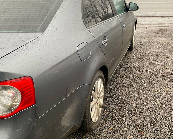 Серый Фольксваген Джетта, объемом двигателя 1.9 л и пробегом 335 тыс. км за 5800 $, фото 9 на Automoto.ua