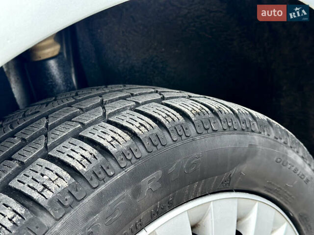 Серый Фольксваген Джетта, объемом двигателя 1.6 л и пробегом 312 тыс. км за 4999 $, фото 23 на Automoto.ua