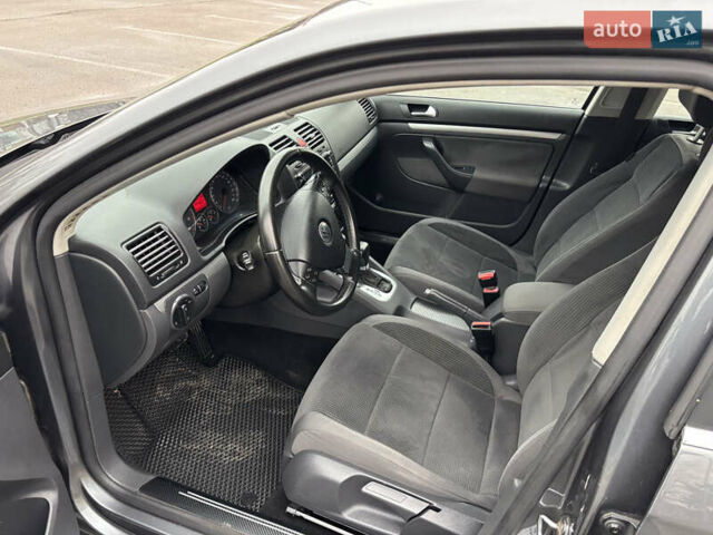 Серый Фольксваген Джетта, объемом двигателя 1.4 л и пробегом 192 тыс. км за 6000 $, фото 16 на Automoto.ua