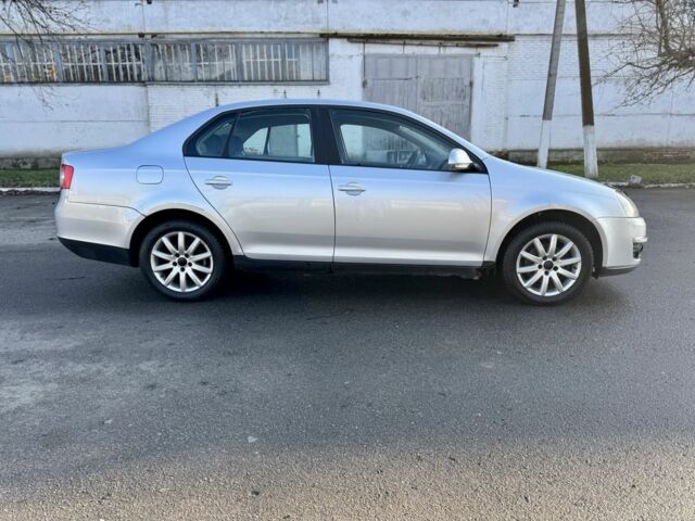 Сірий Фольксваген Джетта, об'ємом двигуна 1.6 л та пробігом 300 тис. км за 4999 $, фото 6 на Automoto.ua