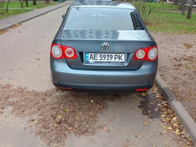 Серый Фольксваген Джетта, объемом двигателя 1.6 л и пробегом 227 тыс. км за 6500 $, фото 3 на Automoto.ua