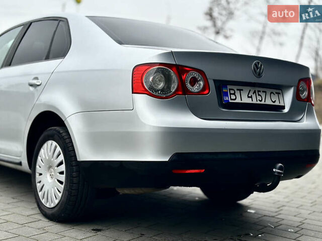 Серый Фольксваген Джетта, объемом двигателя 1.6 л и пробегом 312 тыс. км за 4999 $, фото 15 на Automoto.ua