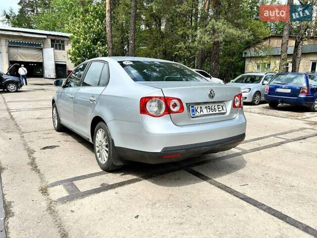 Серый Фольксваген Джетта, объемом двигателя 1.9 л и пробегом 251 тыс. км за 4650 $, фото 3 на Automoto.ua