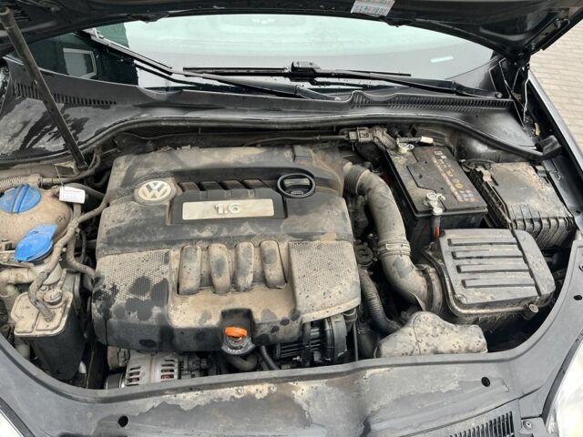 Серый Фольксваген Джетта, объемом двигателя 1.6 л и пробегом 245 тыс. км за 6200 $, фото 7 на Automoto.ua