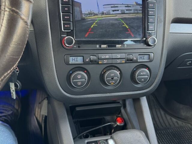 Сірий Фольксваген Джетта, об'ємом двигуна 1.6 л та пробігом 300 тис. км за 4999 $, фото 21 на Automoto.ua