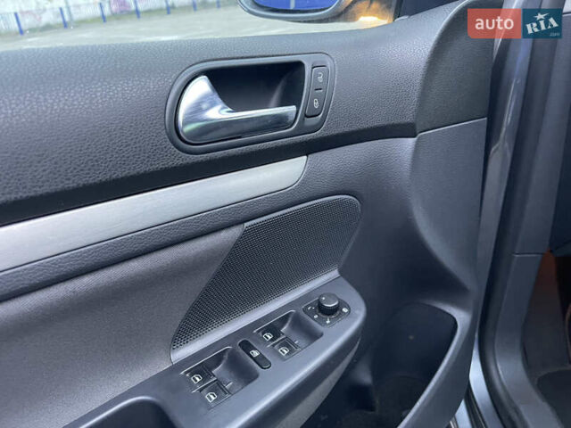 Серый Фольксваген Джетта, объемом двигателя 1.4 л и пробегом 253 тыс. км за 6500 $, фото 14 на Automoto.ua