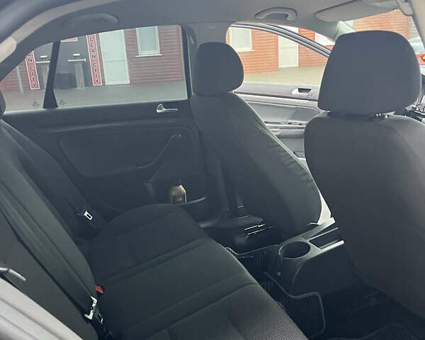 Серый Фольксваген Джетта, объемом двигателя 1.6 л и пробегом 245 тыс. км за 6200 $, фото 14 на Automoto.ua