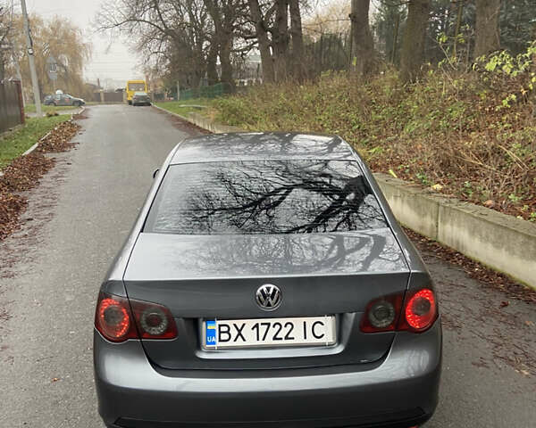 Серый Фольксваген Джетта, объемом двигателя 1.6 л и пробегом 245 тыс. км за 5500 $, фото 6 на Automoto.ua