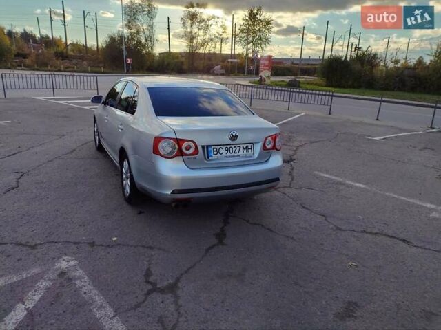 Серый Фольксваген Джетта, объемом двигателя 1.39 л и пробегом 137 тыс. км за 7300 $, фото 13 на Automoto.ua