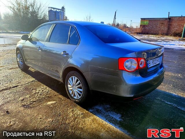 Серый Фольксваген Джетта, объемом двигателя 1.6 л и пробегом 213 тыс. км за 5999 $, фото 2 на Automoto.ua