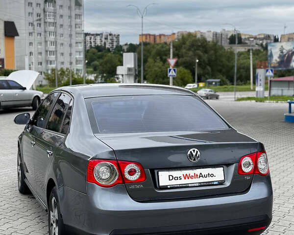 Сірий Фольксваген Джетта, об'ємом двигуна 1.9 л та пробігом 304 тис. км за 5650 $, фото 3 на Automoto.ua