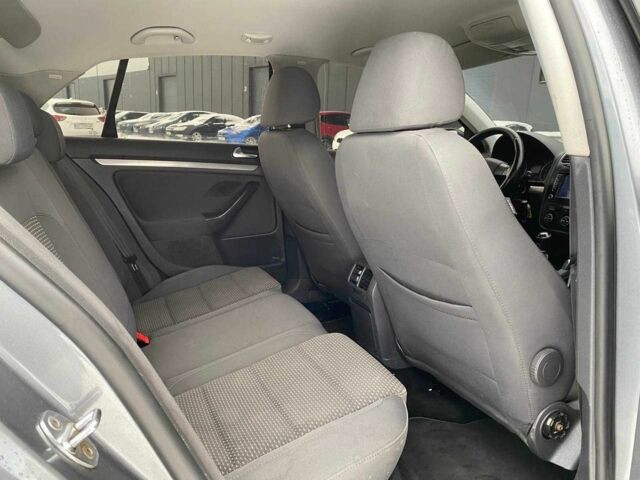 Серый Фольксваген Джетта, объемом двигателя 1.9 л и пробегом 315 тыс. км за 5790 $, фото 17 на Automoto.ua