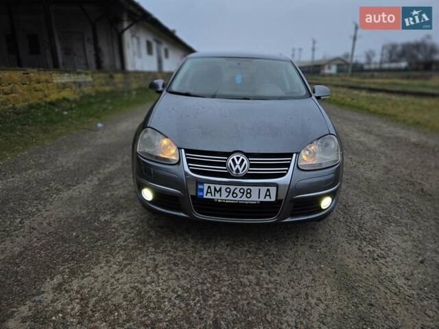 Серый Фольксваген Джетта, объемом двигателя 1.9 л и пробегом 360 тыс. км за 5500 $, фото 17 на Automoto.ua