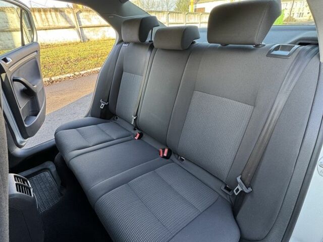 Сірий Фольксваген Джетта, об'ємом двигуна 1.6 л та пробігом 300 тис. км за 4999 $, фото 16 на Automoto.ua