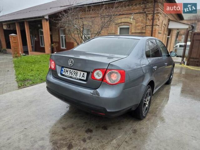 Серый Фольксваген Джетта, объемом двигателя 1.9 л и пробегом 360 тыс. км за 5900 $, фото 12 на Automoto.ua