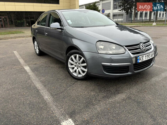 Серый Фольксваген Джетта, объемом двигателя 1.4 л и пробегом 192 тыс. км за 6000 $, фото 12 на Automoto.ua