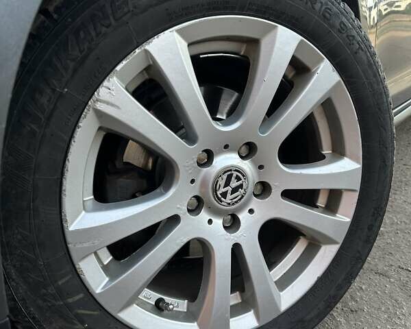 Серый Фольксваген Джетта, объемом двигателя 1.6 л и пробегом 245 тыс. км за 6500 $, фото 5 на Automoto.ua