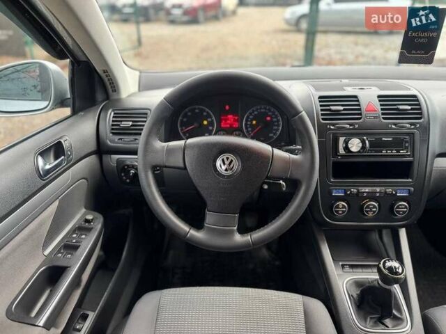 Сірий Фольксваген Джетта, об'ємом двигуна 1.6 л та пробігом 193 тис. км за 5250 $, фото 20 на Automoto.ua