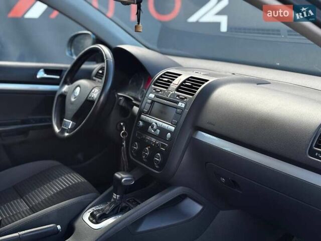 Сірий Фольксваген Джетта, об'ємом двигуна 1.4 л та пробігом 236 тис. км за 6200 $, фото 10 на Automoto.ua