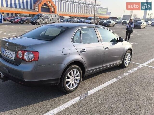 Серый Фольксваген Джетта, объемом двигателя 1.9 л и пробегом 342 тыс. км за 6700 $, фото 4 на Automoto.ua