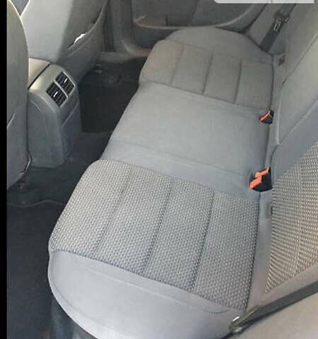 Сірий Фольксваген Джетта, об'ємом двигуна 2 л та пробігом 260 тис. км за 8100 $, фото 4 на Automoto.ua