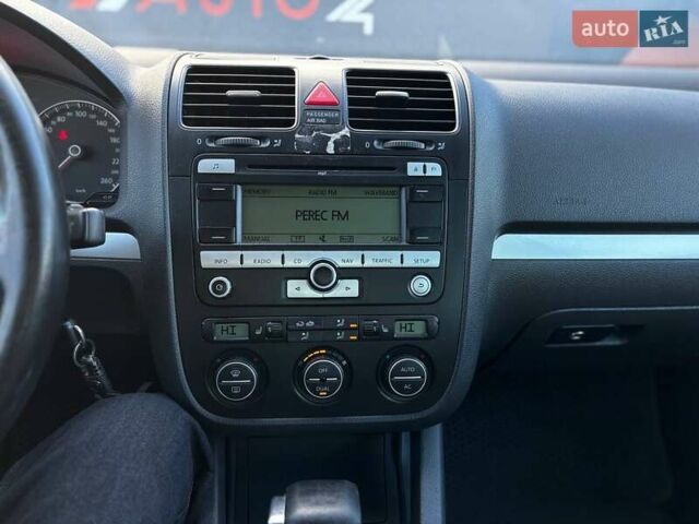 Сірий Фольксваген Джетта, об'ємом двигуна 1.4 л та пробігом 236 тис. км за 6200 $, фото 14 на Automoto.ua