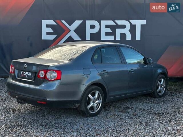 Сірий Фольксваген Джетта, об'ємом двигуна 1.4 л та пробігом 236 тис. км за 6200 $, фото 5 на Automoto.ua