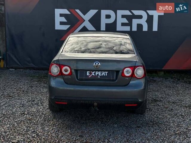 Сірий Фольксваген Джетта, об'ємом двигуна 1.4 л та пробігом 236 тис. км за 6200 $, фото 4 на Automoto.ua