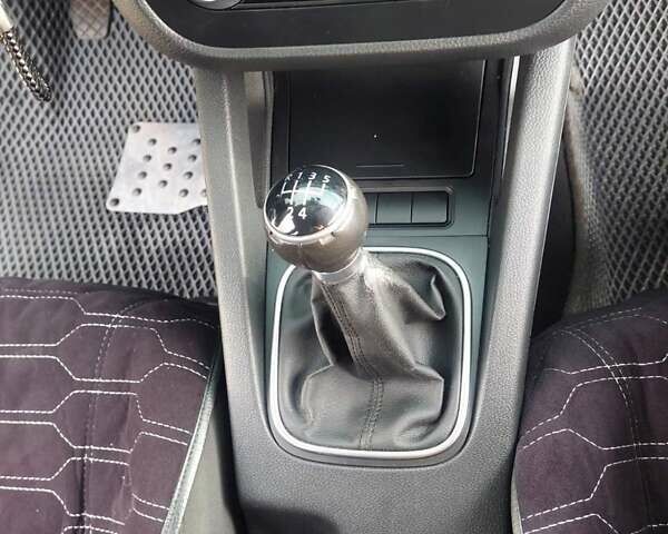 Серый Фольксваген Джетта, объемом двигателя 1.6 л и пробегом 158 тыс. км за 8200 $, фото 25 на Automoto.ua