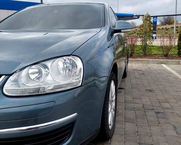 Серый Фольксваген Джетта, объемом двигателя 1.6 л и пробегом 158 тыс. км за 8200 $, фото 8 на Automoto.ua