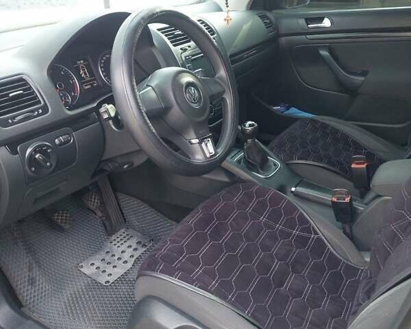 Серый Фольксваген Джетта, объемом двигателя 1.6 л и пробегом 158 тыс. км за 8200 $, фото 15 на Automoto.ua