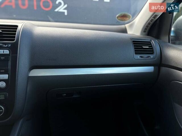 Сірий Фольксваген Джетта, об'ємом двигуна 1.4 л та пробігом 236 тис. км за 6200 $, фото 16 на Automoto.ua