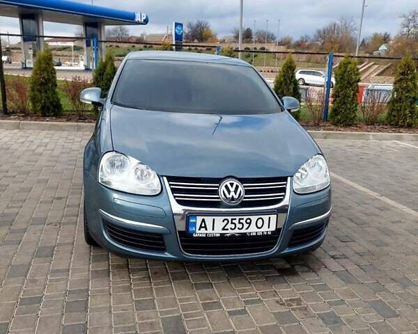 Серый Фольксваген Джетта, объемом двигателя 1.6 л и пробегом 158 тыс. км за 8200 $, фото 4 на Automoto.ua