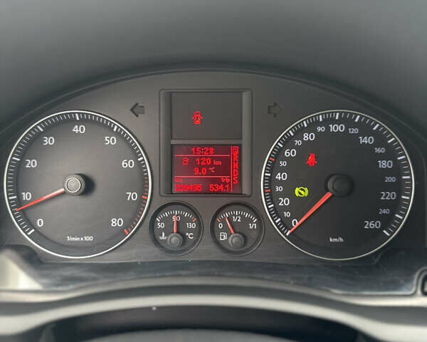 Серый Фольксваген Джетта, объемом двигателя 1.4 л и пробегом 209 тыс. км за 7999 $, фото 10 на Automoto.ua