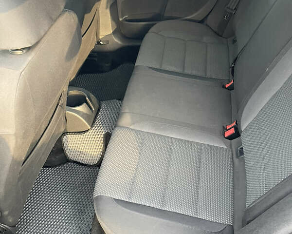 Серый Фольксваген Джетта, объемом двигателя 2.48 л и пробегом 227 тыс. км за 7500 $, фото 15 на Automoto.ua