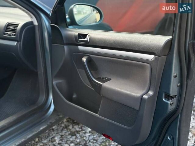 Сірий Фольксваген Джетта, об'ємом двигуна 1.4 л та пробігом 236 тис. км за 6200 $, фото 12 на Automoto.ua